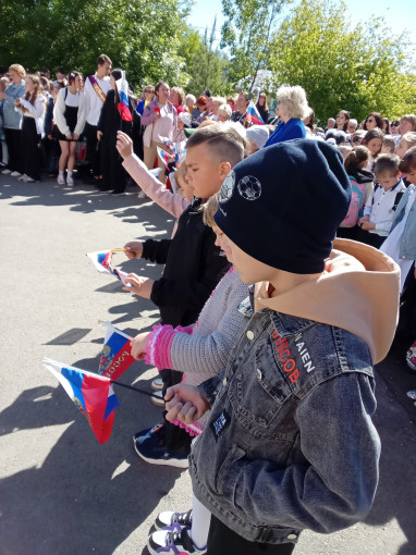Последний звонок Последний звонок.